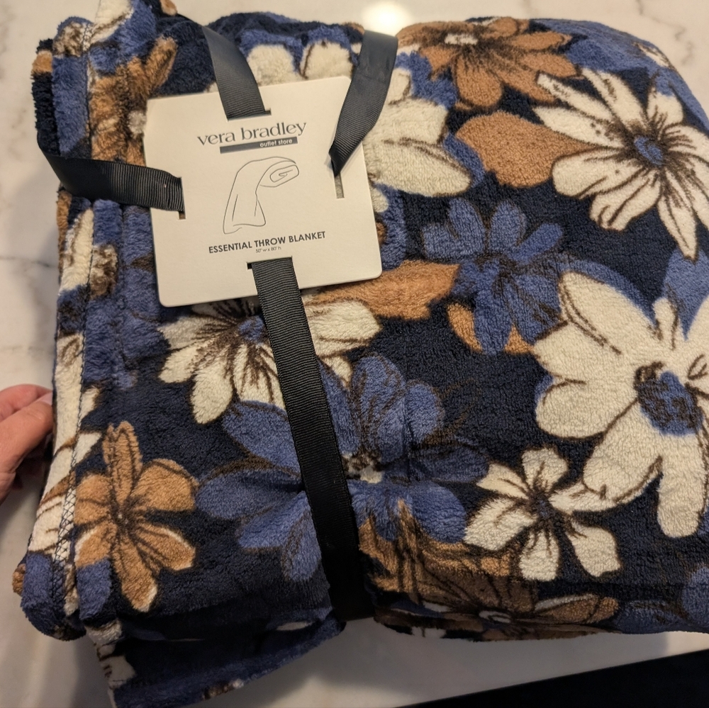 Vera Bradley Essential Throw Blanket - Navy, Tan, Cream